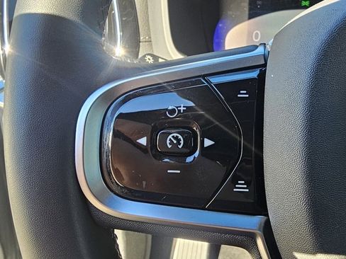 Certified 2024 Volvo V60 B5 Cross Country Ultimate image 23