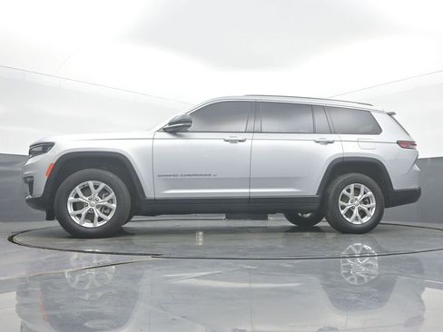 Used 2023 Jeep Grand Cherokee L Limited w/ Trailer Tow Group (B) image 49