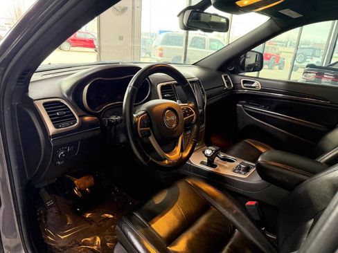 Used 2014 Jeep Grand Cherokee Limited w/ Trailer Tow Group IV image 21