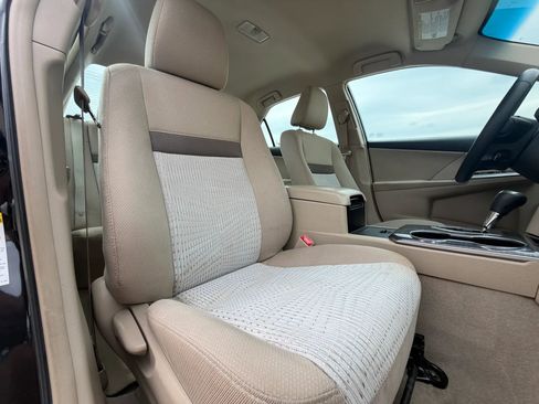Used 2012 Toyota Camry XLE w/ Convenience Pkg FWD image 36