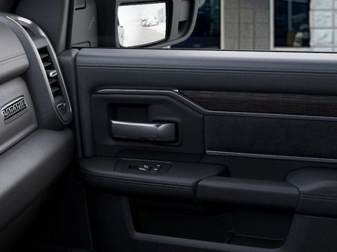 New 2026 RAM 2500 Laramie AWD/4WD image 25