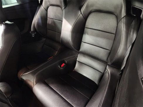 Used 2022 Ford Mustang GT Premium image 29