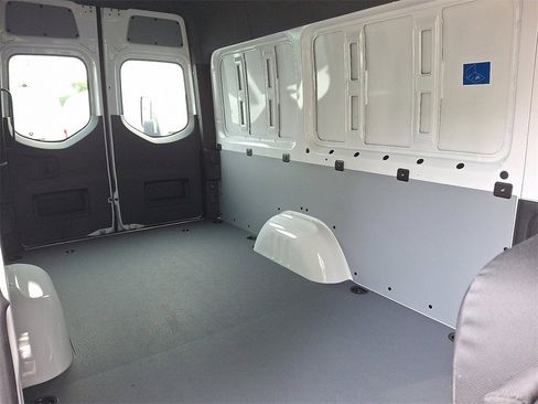 New 2025 Mercedes-Benz Sprinter 2500 image 6