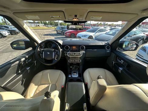 Used 2015 Land Rover LR4 HSE LUX image 11