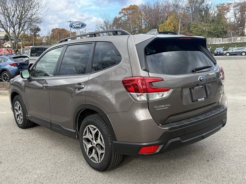 Certified 2022 Subaru Forester Premium image 8