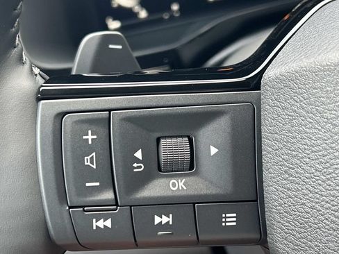 New 2026 Nissan Pathfinder SL FWD image 30