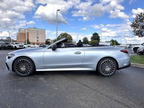 Certified 2026 Mercedes-Benz CLE 300 4MATIC Cabriolet image 9