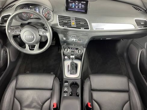 Used 2018 Audi Q3 2.0T Premium Plus w/ Premium Plus Package AWD/4WD image 9