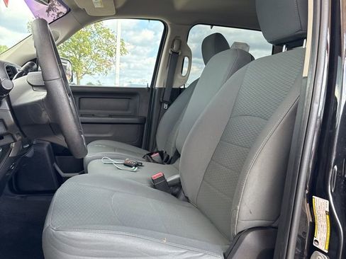 Used 2017 RAM 2500 Tradesman w/ Chrome Appearance Group image 10