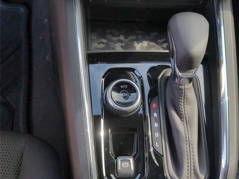 New 2025 GMC Canyon Elevation w/ Convenience Package image 16