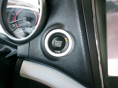 Used 2018 Dodge Journey SXT w/ Safe & Sound Group FWD image 38