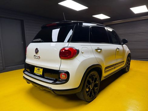 Used 2017 FIAT 500L Trekking w/ Dual-Pane Sunroof Package FWD image 6