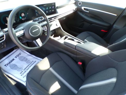 Used 2025 Hyundai Sonata SEL image 14