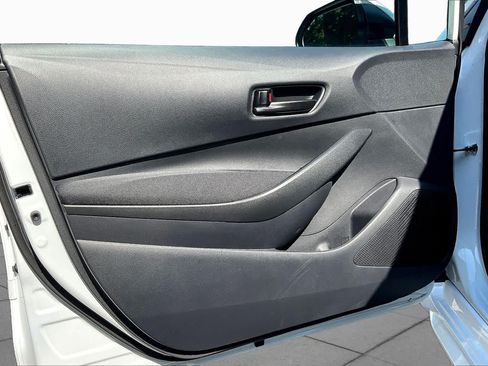 Used 2026 Toyota Corolla LE FWD image 21