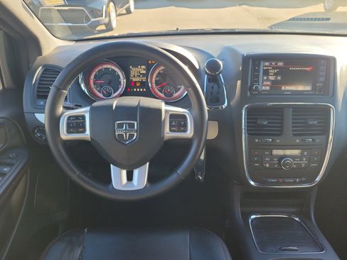 Used 2017 Dodge Grand Caravan GT image 16