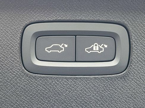 New 2026 Volvo XC90 B6 Ultra w/ Protection Package AWD/4WD image 13