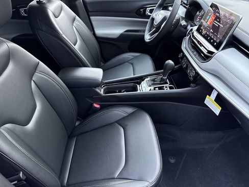 New 2026 Jeep Compass Limited image 39