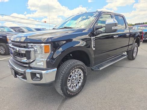 Used 2021 Ford F250 XLT w/ XLT Premium Package AWD/4WD image 2