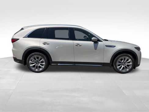 Used 2025 MAZDA CX-90 3.3 Turbo w/ Premium Plus Pkg image 7