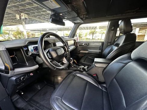 Used 2022 Ford Bronco Badlands w/ Sasquatch Package AWD/4WD image 34