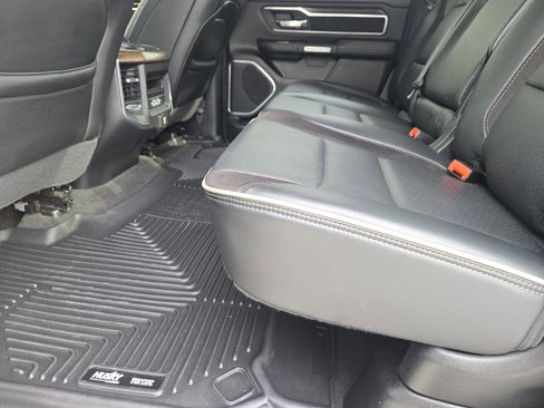 Used 2022 RAM 1500 Laramie image 32