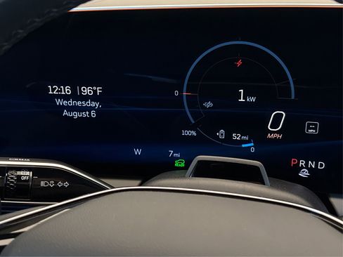 New 2026 Cadillac Lyriq V image 18