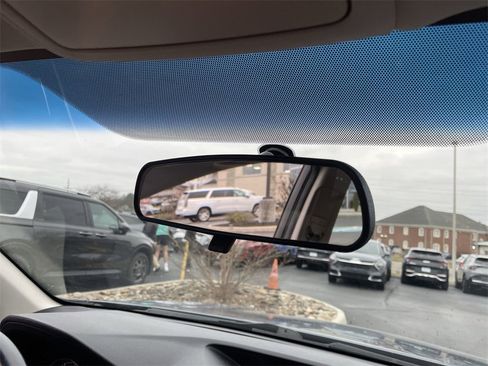 Used 2013 Subaru Legacy 2.5i Premium w/ All-Weather Pkg image 25