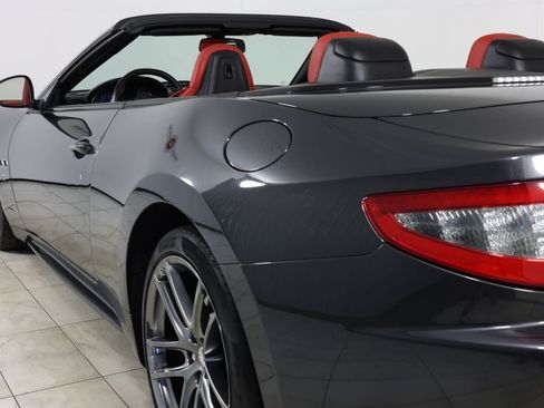 Used 2017 Maserati GranTurismo Sport RWD image 44