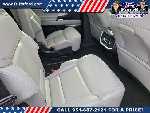 Certified 2025 Ford Expedition Active AWD/4WD image 18