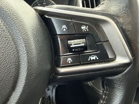 Used 2018 Subaru Impreza 2.0i Limited image 23