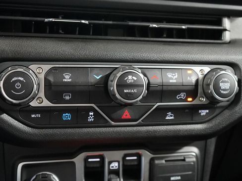 Used 2025 Jeep Wrangler Unlimited Sport S 4xe AWD/4WD image 20