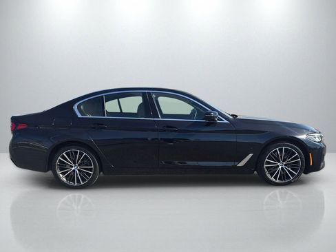 Used 2023 BMW 530i w/ Convenience Package RWD image 4