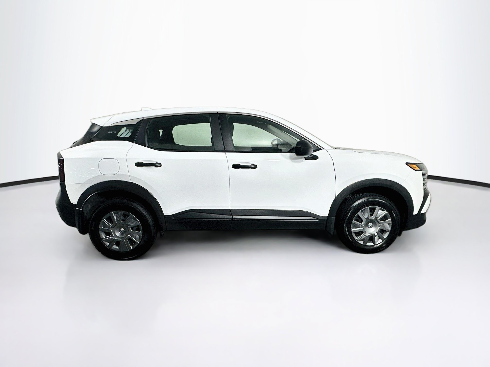 Used 2025 Nissan Kicks S FWD image 10