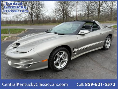 Used 1999 Pontiac Firebird Formula RWD image 1