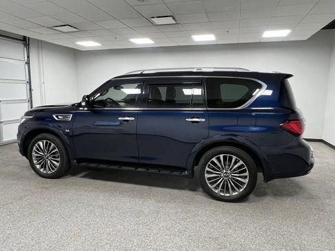 Used 2018 INFINITI QX80 4WD w/ Driver Assistance Package image 8
