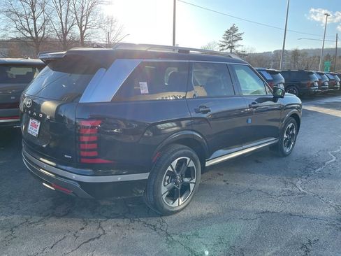 New 2026 Hyundai Palisade Limited image 3