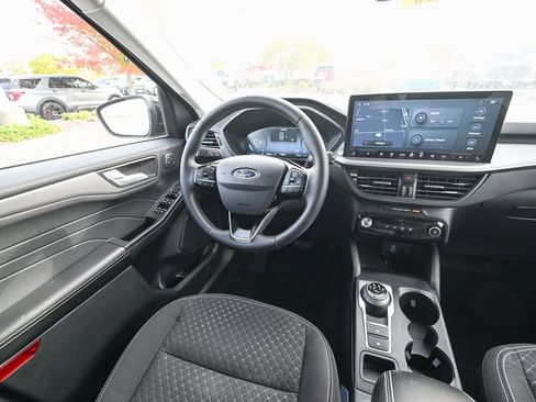 Used 2023 Ford Escape Active w/ Tech Pack #2 image 32