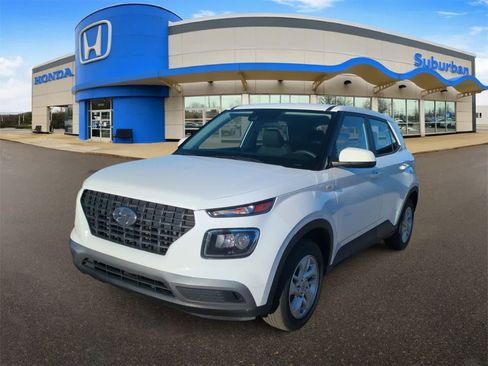 Used 2021 Hyundai Venue SE image 4