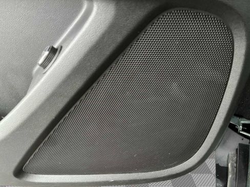 Certified 2023 Chevrolet Traverse LT w/ Rear Camera Mirror Package image 23