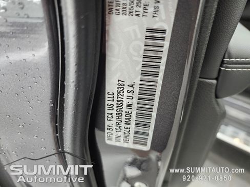 New 2025 Jeep Grand Cherokee Limited w/ Black Appearance Package image 68