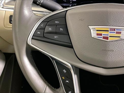 Used 2017 Cadillac XT5 Premium Luxury image 18