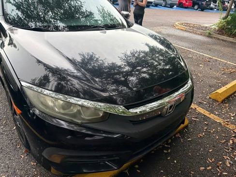 Used 2017 Honda Civic LX image 2