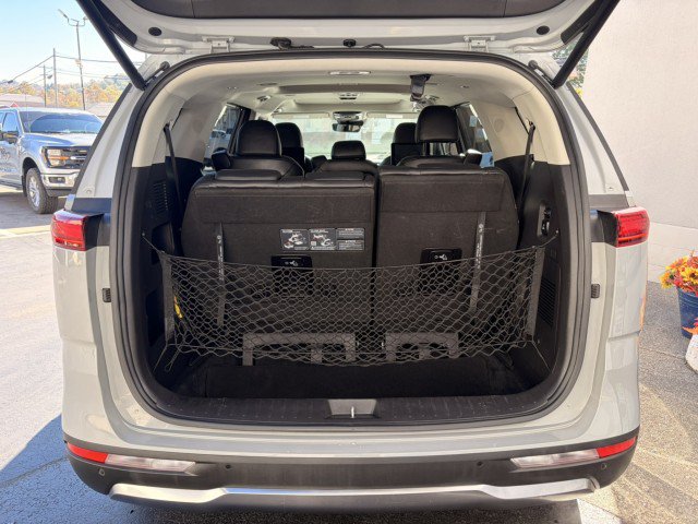 Used 2024 Kia Carnival SX Prestige FWD image 9