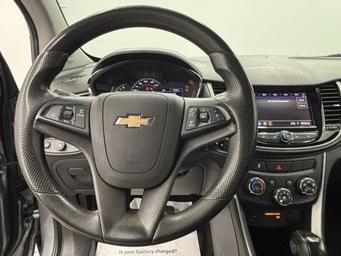 Used 2020 Chevrolet Trax LS w/ Tint and Cruise Package image 14