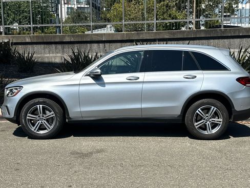Used 2021 Mercedes-Benz GLC 300 image 2