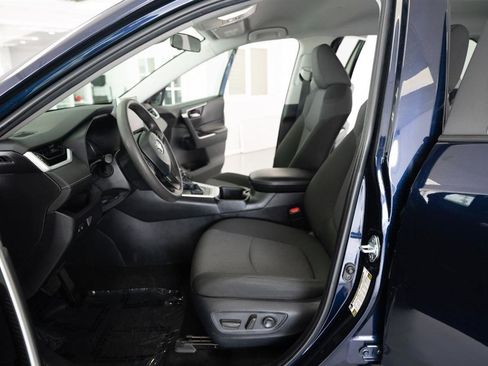 Used 2024 Toyota RAV4 XLE AWD/4WD image 11