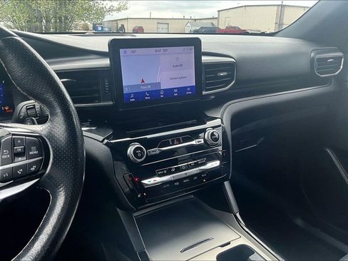 Used 2022 Ford Explorer ST image 6
