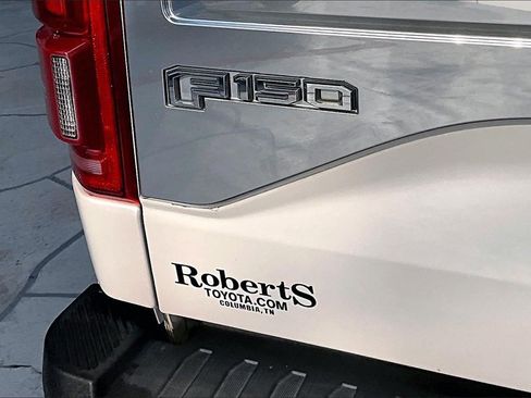 Used 2017 Ford F150 Platinum w/ Equipment Group 701A Luxury image 25