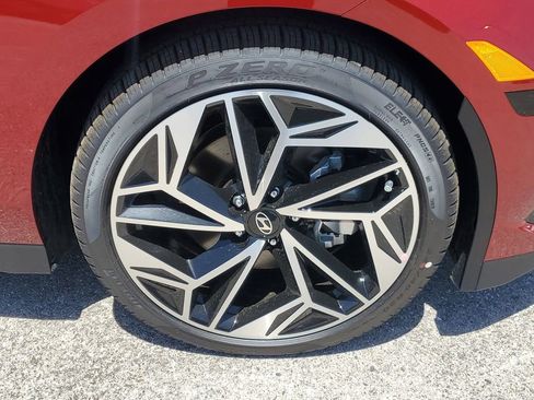 New 2025 Hyundai Ioniq 6 SEL image 5