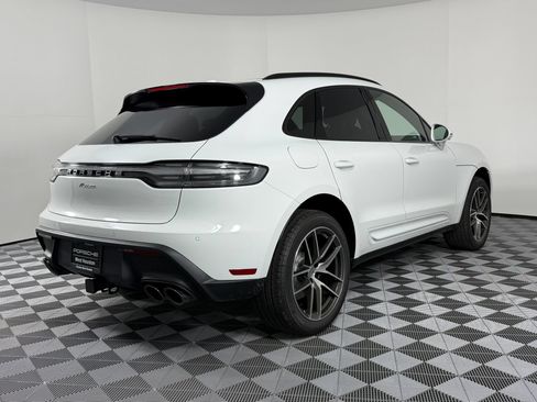 Certified 2026 Porsche Macan AWD/4WD image 9